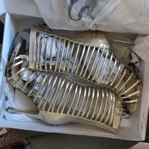 Beam me up Gold sandals